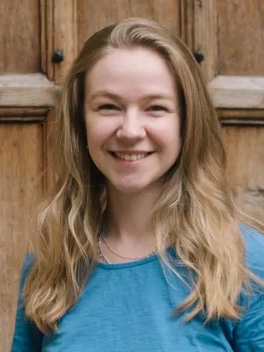 Laura Howorth