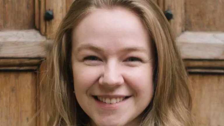 Laura Howorth
