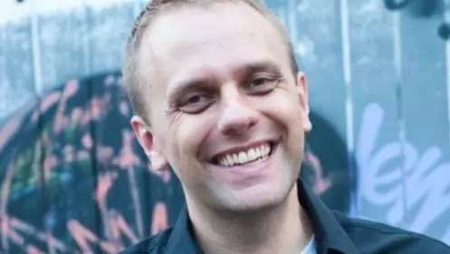 Dr Peter McMurray